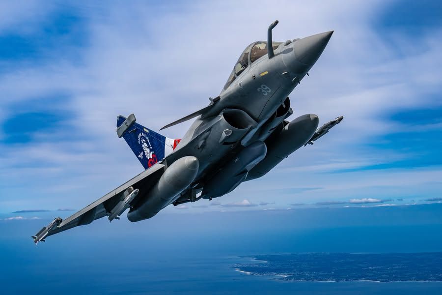 Anthony Pecchi Aviation Photographer est avec Marine nationale et Aéronavale - Les Marins du Ciel.